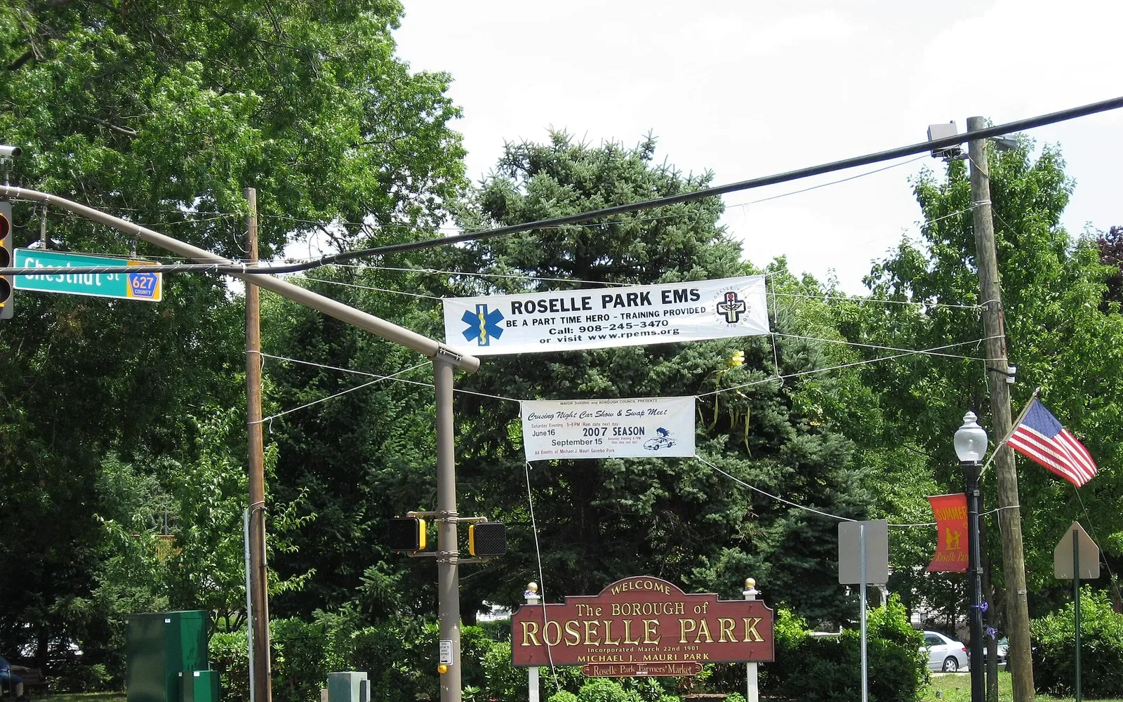 Roselle Park gateway in Roselle Park, New Jersey