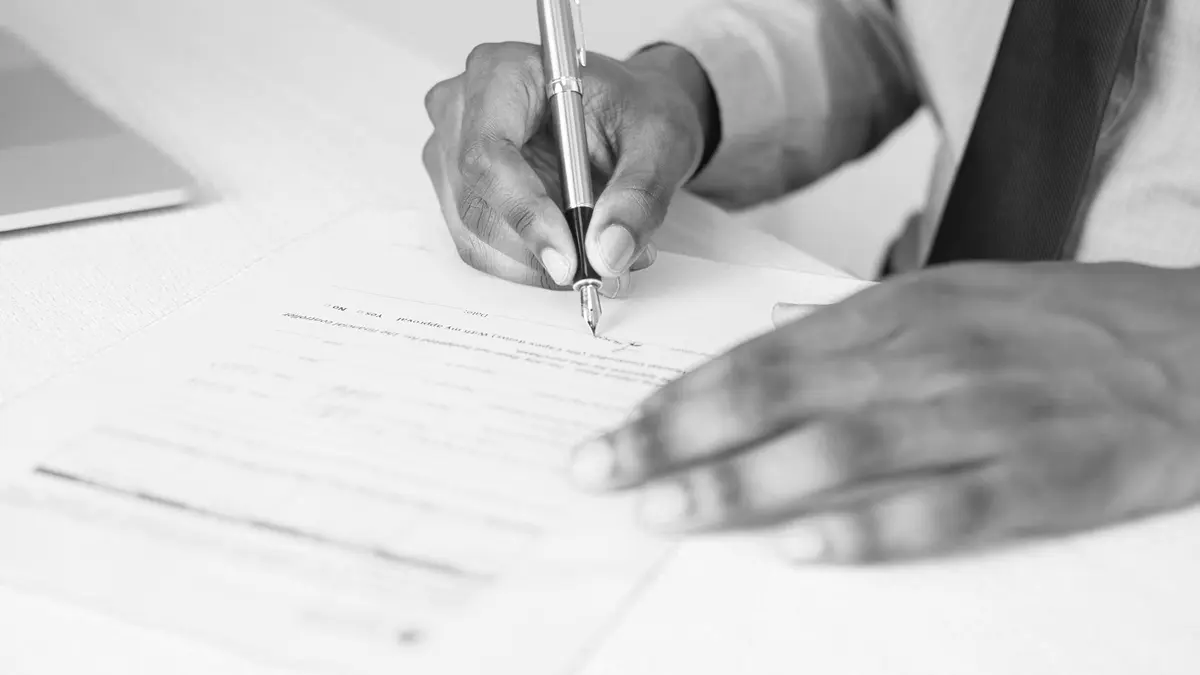 Grayscale stock photograph illustrating medicaid lien injury case